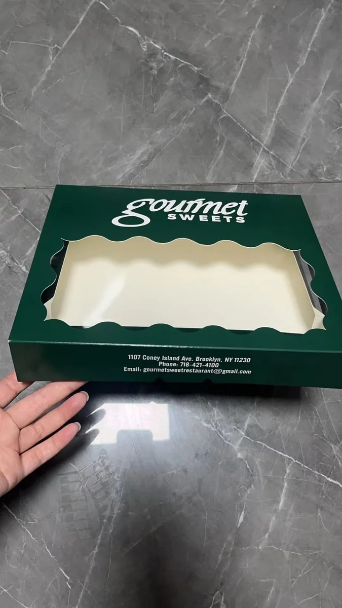 Green custom printed gourmet box